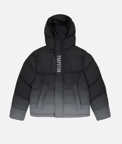 Isolation Thermique Premium : Rembourrage haute densité pour une chaleur maximale. • Protection Intégrale : Capuche ajustable et col haut contre le vent et le froid. • Design Decoded Signature : Logo Trapstar distinctif pour un style authentique. • Coupe Streetwear Moderne : Silhouette volumineuse et structurée pour un look actuel. • Produit Officiel Trapstar : Expédition rapide et garantie de qualité supérieure.