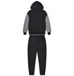 Panneaux Hyperdrive : Contraste stratégique gris sur noir pour un look moderne et technique.